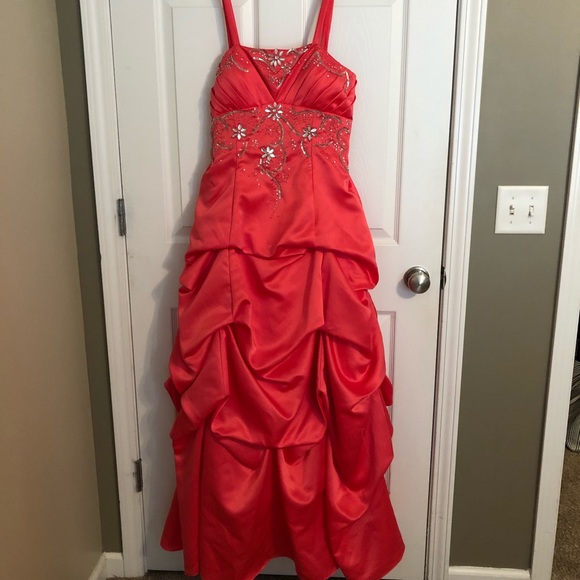 Prom dress - Picture 1 of 2